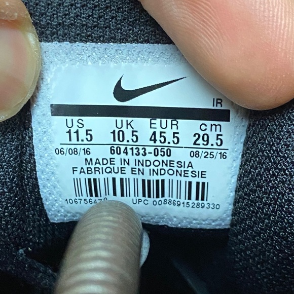 2017 Nike Air Max Plus TN “Triple Black” Men’s Size 11.5 604133-050 - Picture 16 of 16